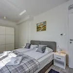 Monika&jozsef 3* Porec