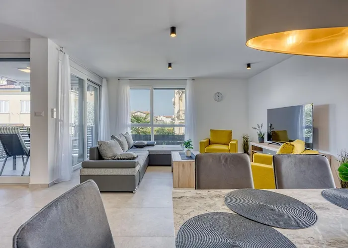 Πανσιόν Monika&jozsef Πόρετς