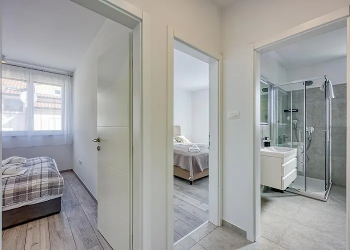 Πανσιόν Monika&jozsef Πόρετς