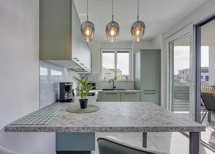 Monika&jozsef Пореч